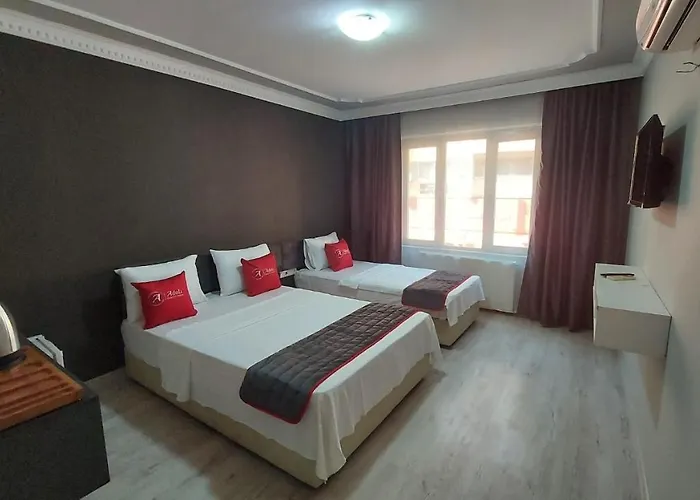 Hotel Adali & 3*